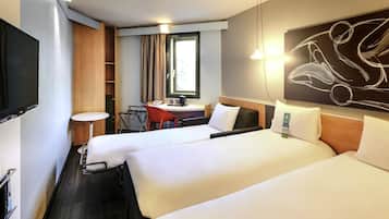 Superior-Zimmer, 1 Doppelbett und Schlafsofa | 1 Schlafzimmer, hochwertige Bettwaren, Schreibtisch