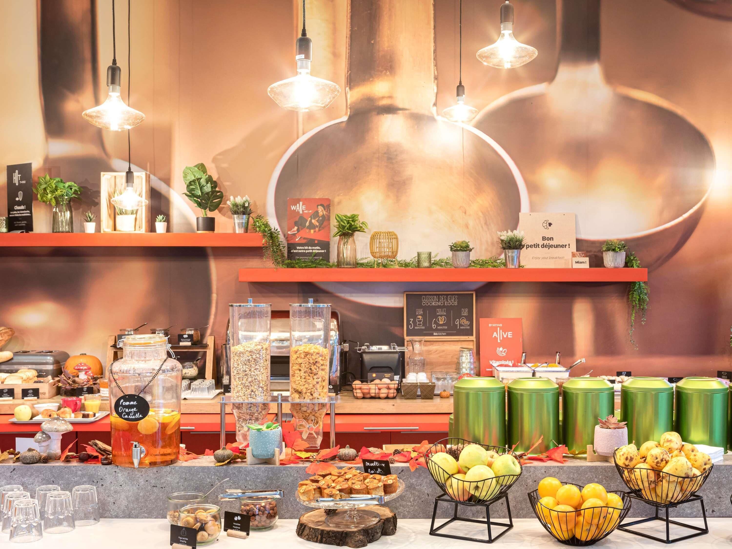 Daily buffet breakfast (EUR 14 per person)