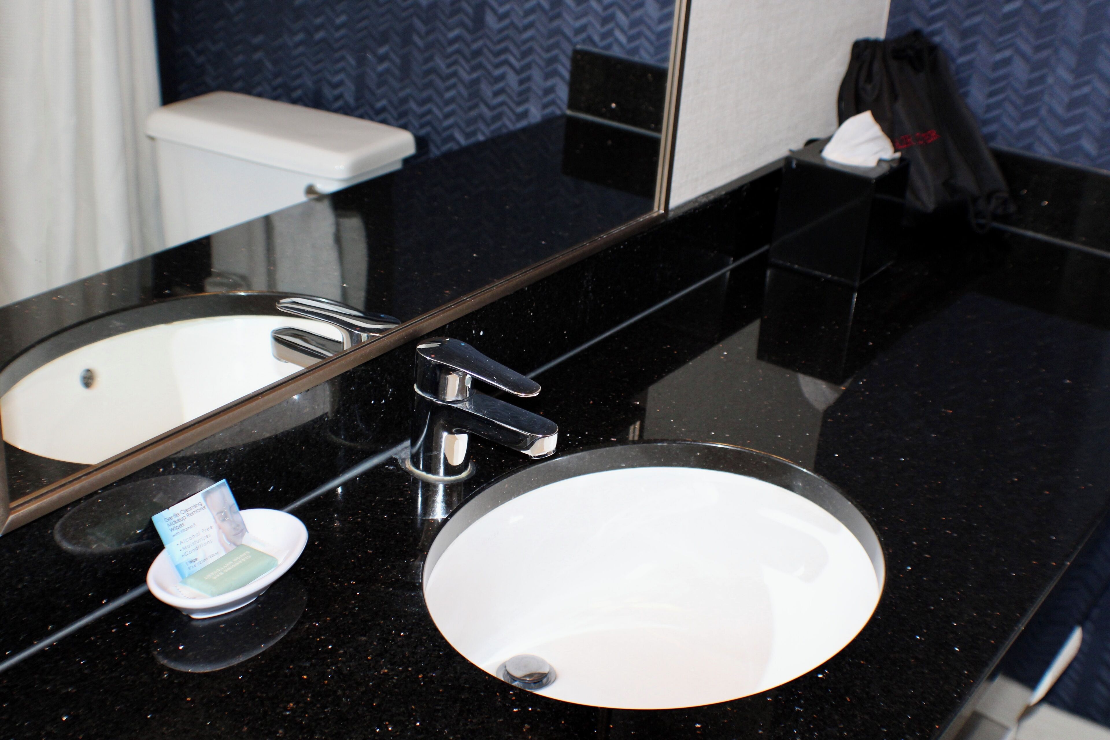 combined shower/bathtub, deep-soaking bathtub, free toiletries