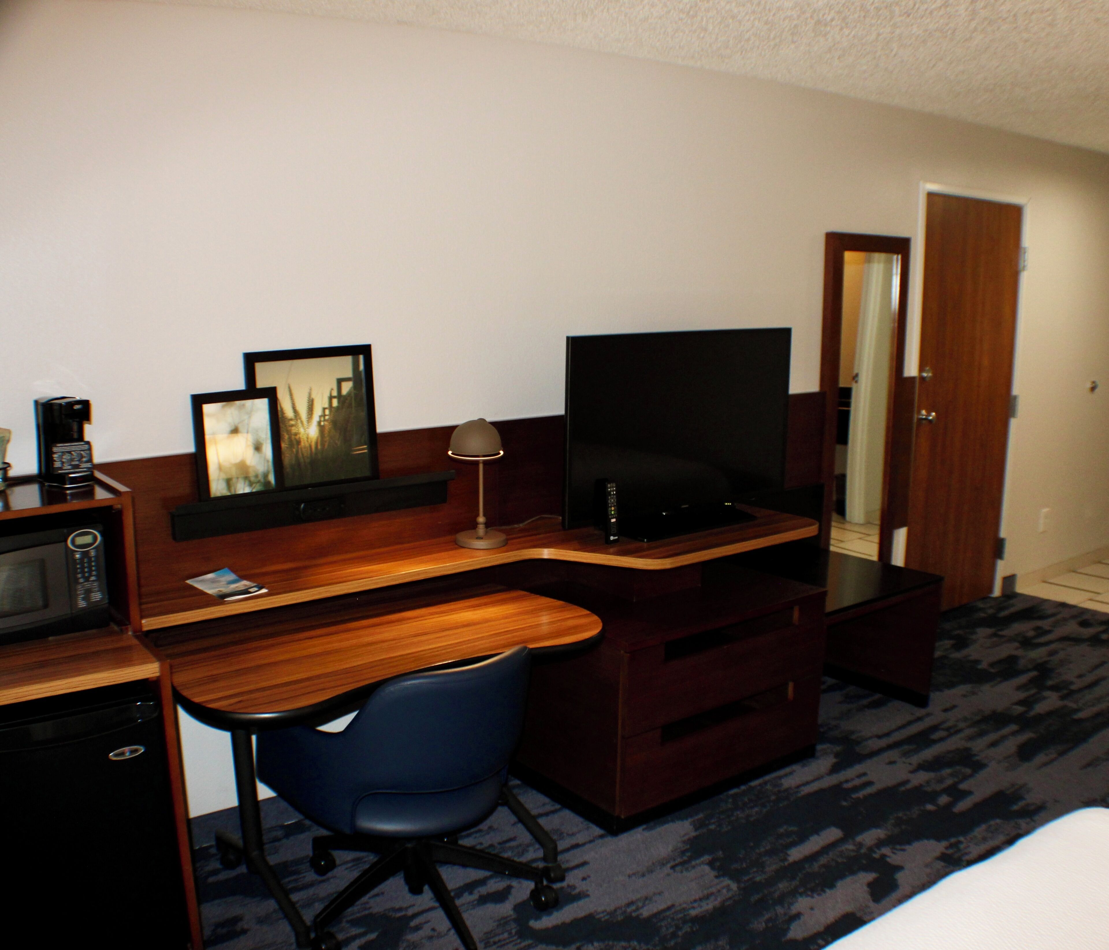 desk, blackout curtains, iron/ironing board, free wifi