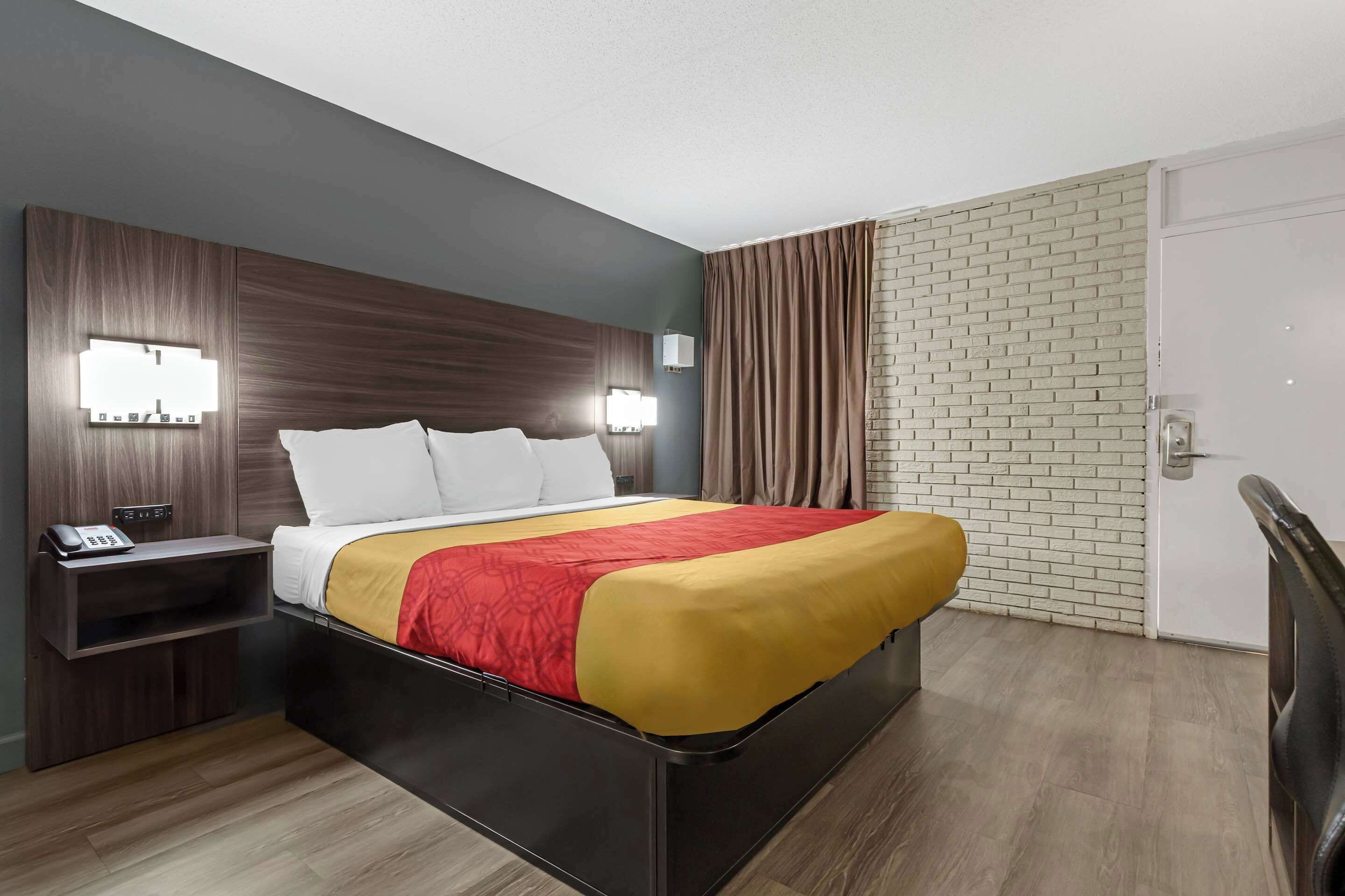 Desk, iron/ironing board, cribs/infant beds, rollaway beds