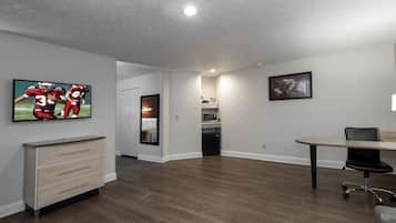 Superior Room, 1 King Bed, Non Smoking (2 Room)