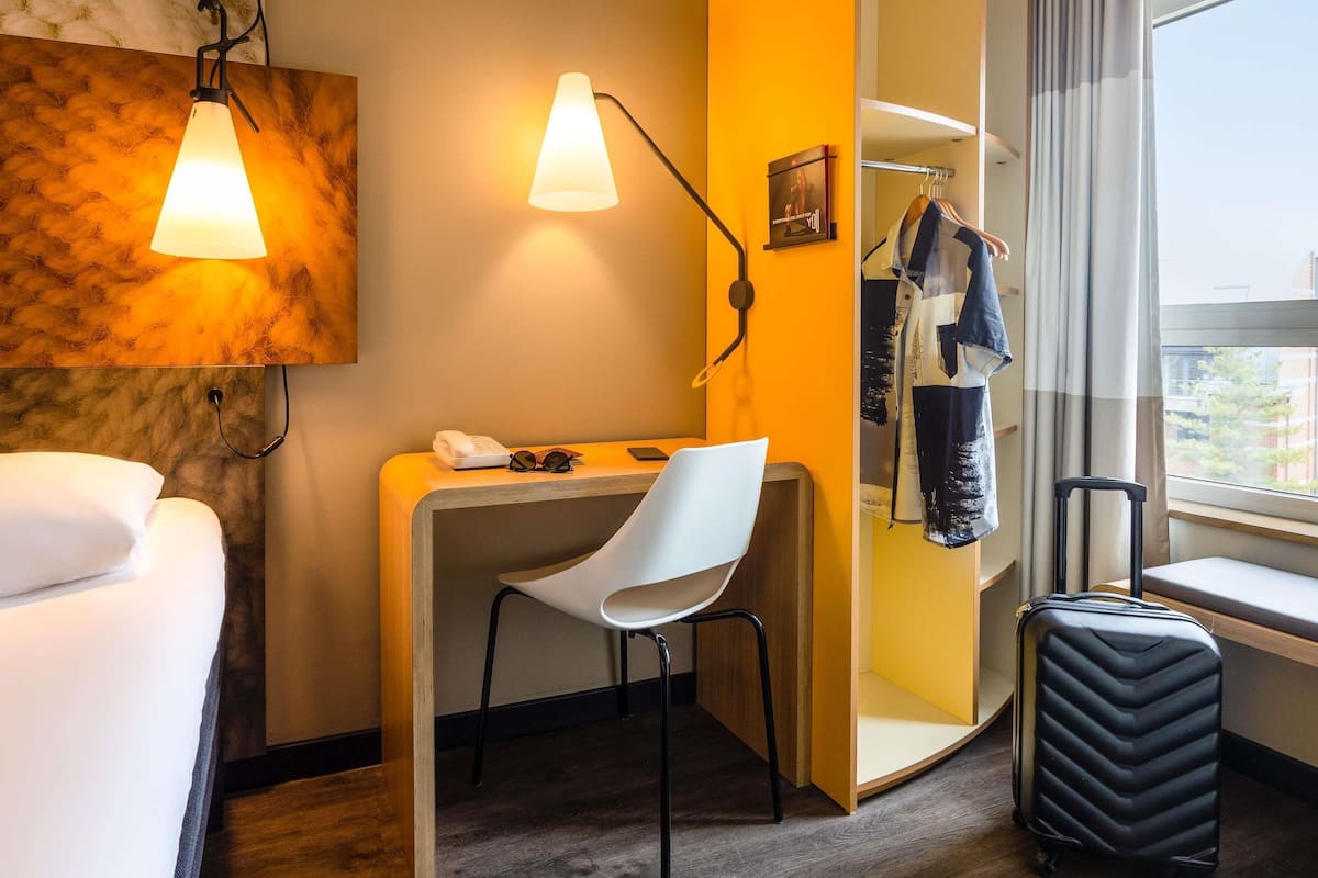 双人房, 1 张双人床 | 客房内保险箱、办公桌、熨斗/熨衣板、免费 WiFi