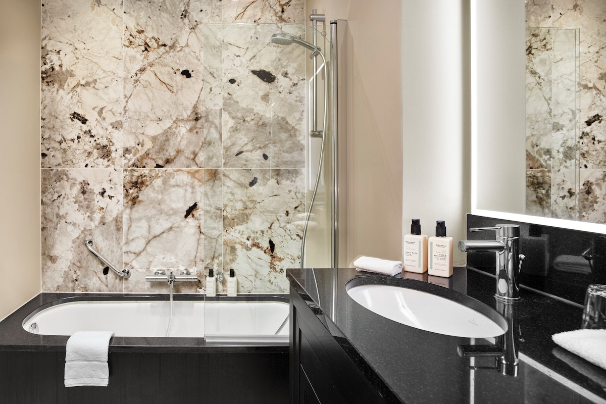 King Grand | Room amenity