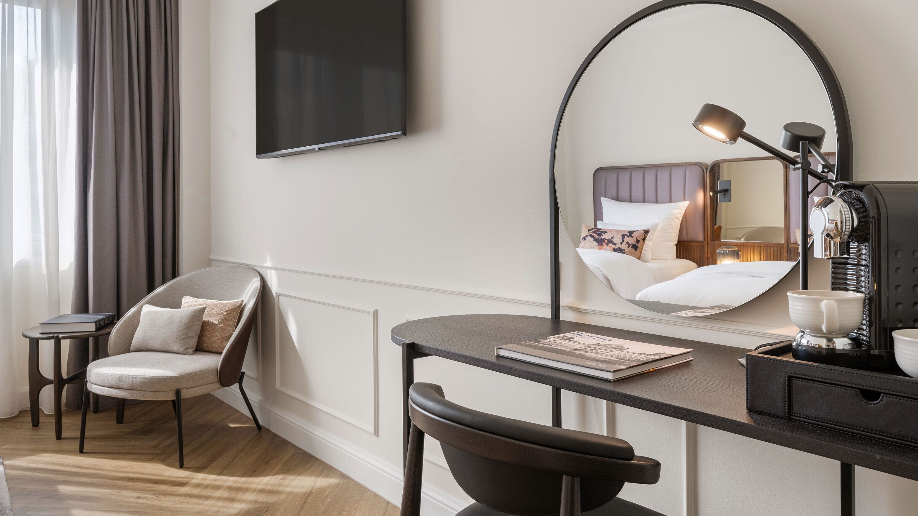 hypo-allergenic bedding, in-room safe, desk, laptop workspace