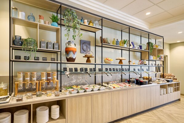 Daily buffet breakfast (EUR 18 per person)