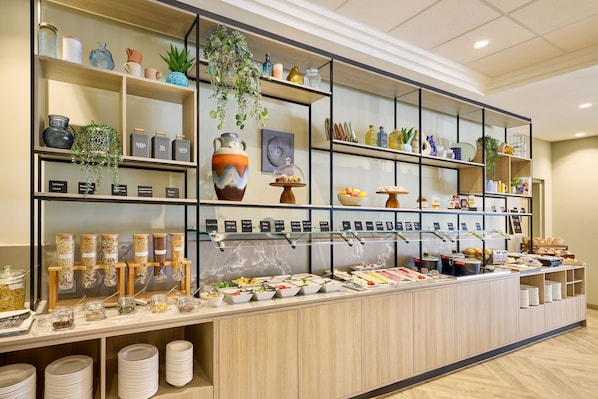 Daily buffet breakfast (EUR 18 per person)