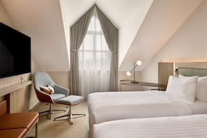 Premium bedding, pillowtop beds, in-room safe, desk