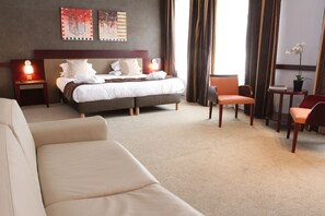 Comfort Suite | Premium bedding, in-room safe, desk, blackout curtains