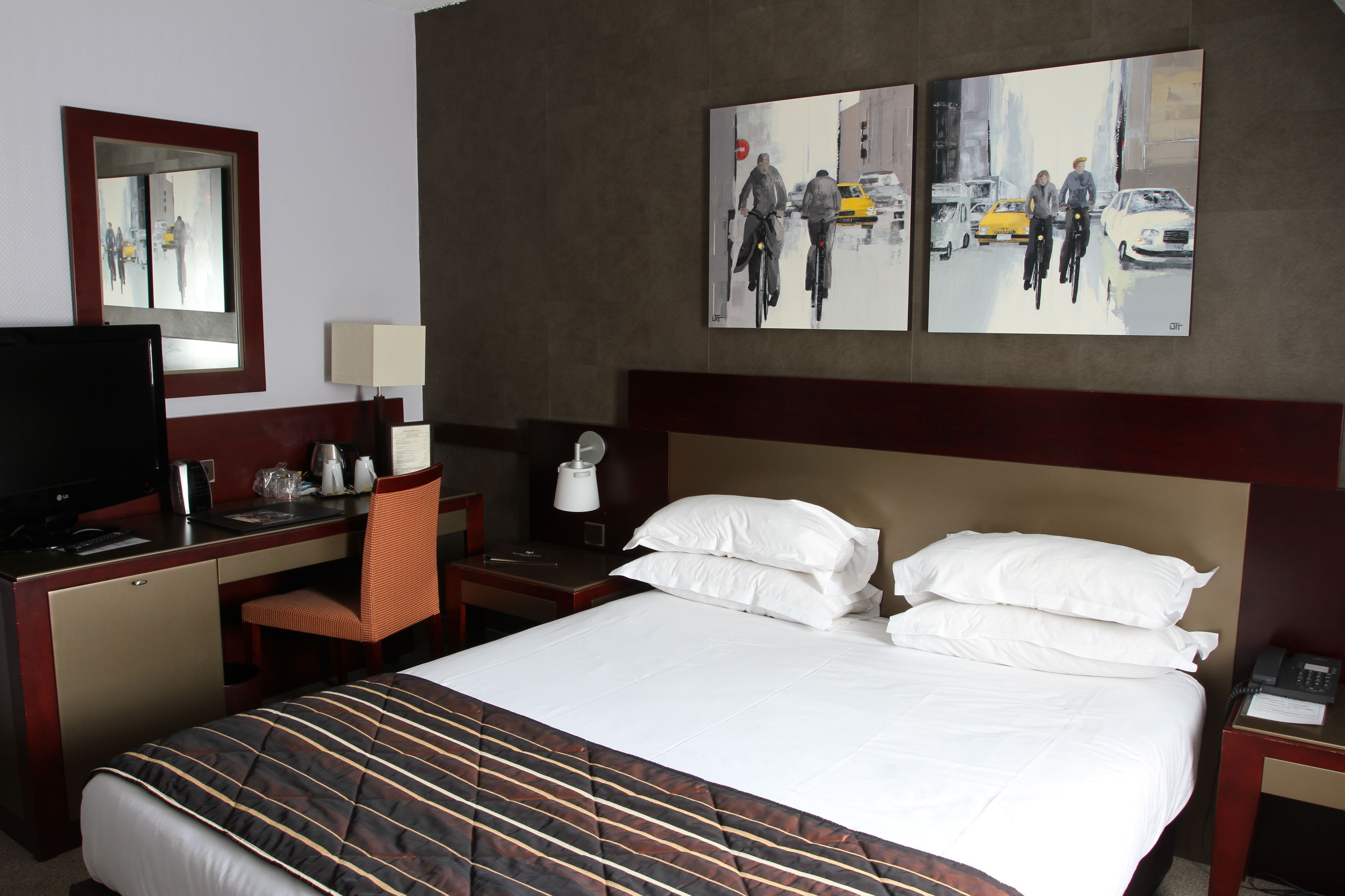 traditional double room | 1 bedroom, premium bedding, minibar, in-room safe