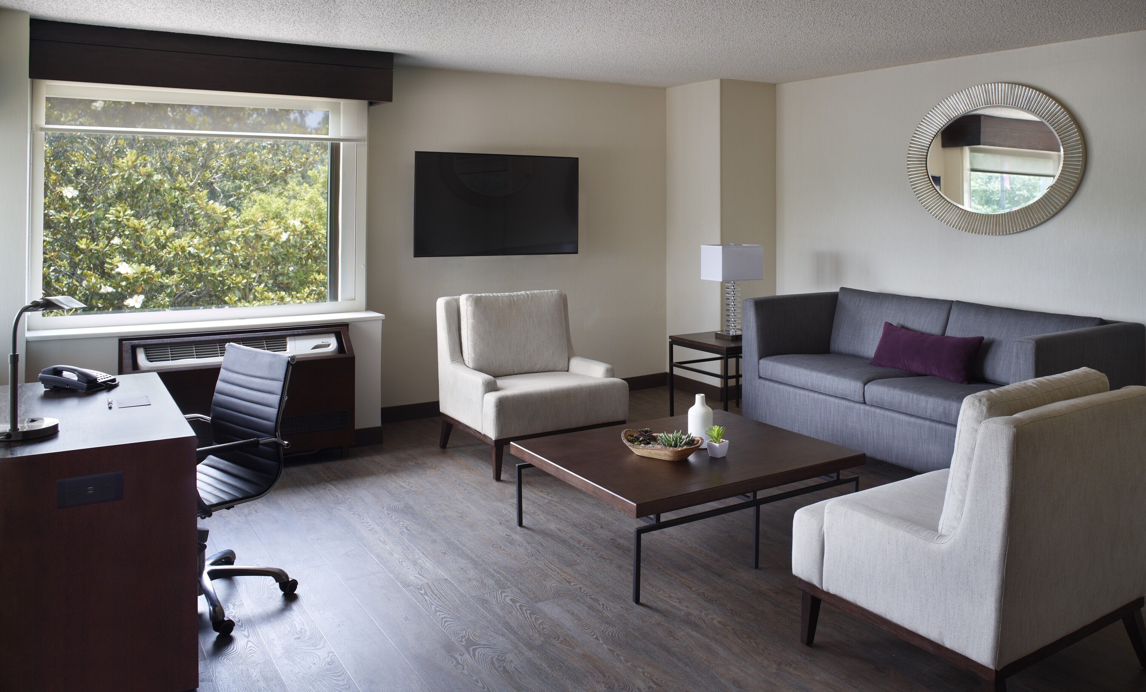 premium bedding, in-room safe, desk, laptop workspace