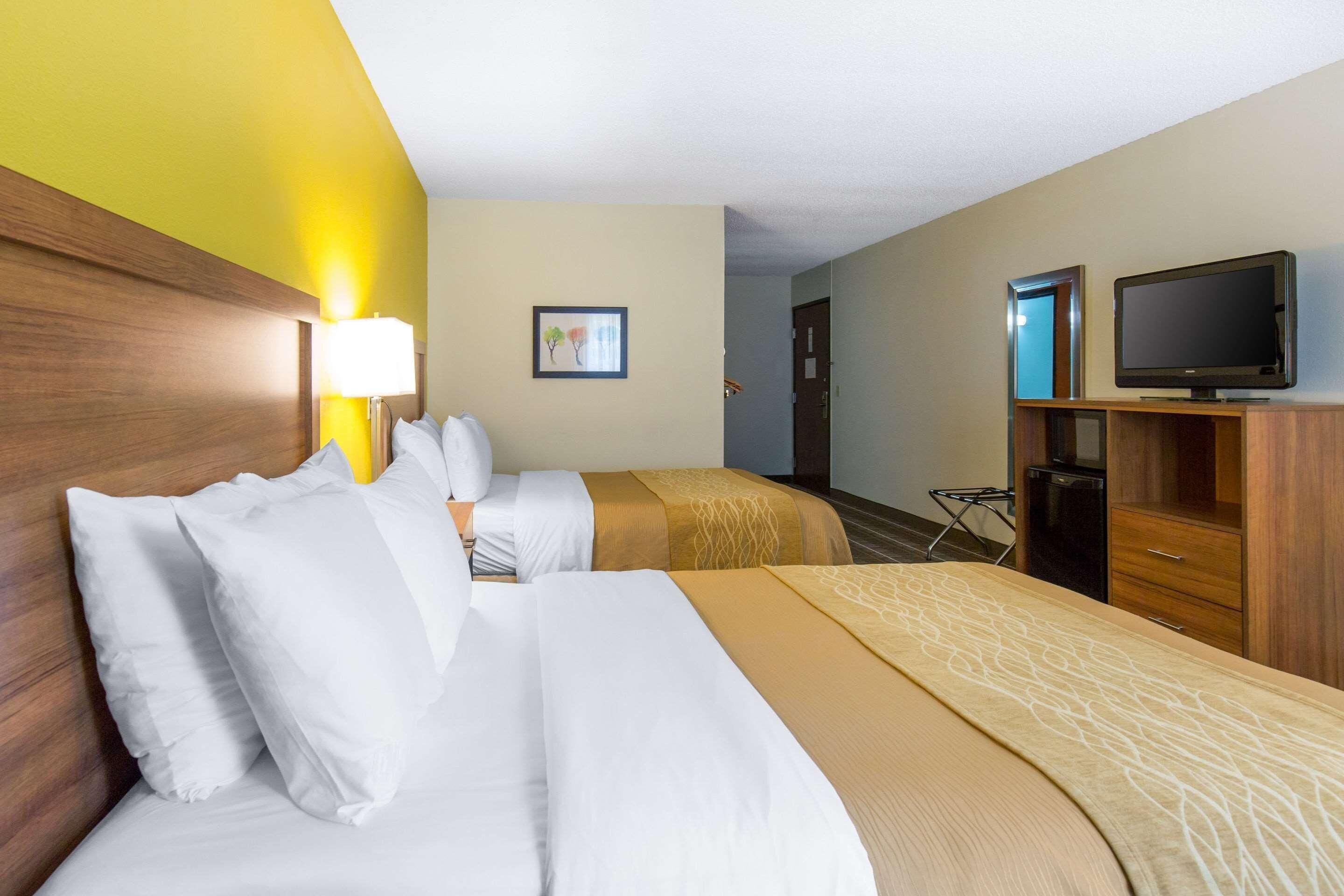 Premium bedding, pillowtop beds, desk, iron/ironing board