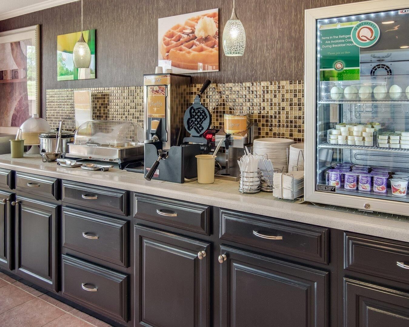 Tägliches inbegriffenes Frühstück zur Selbstbedienung