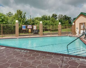 Seasonal outdoor pool