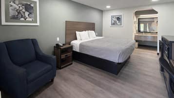 Standard Room, 1 King Bed, Non Smoking | Iron/ironing board, free WiFi, bed sheets, alarm clocks