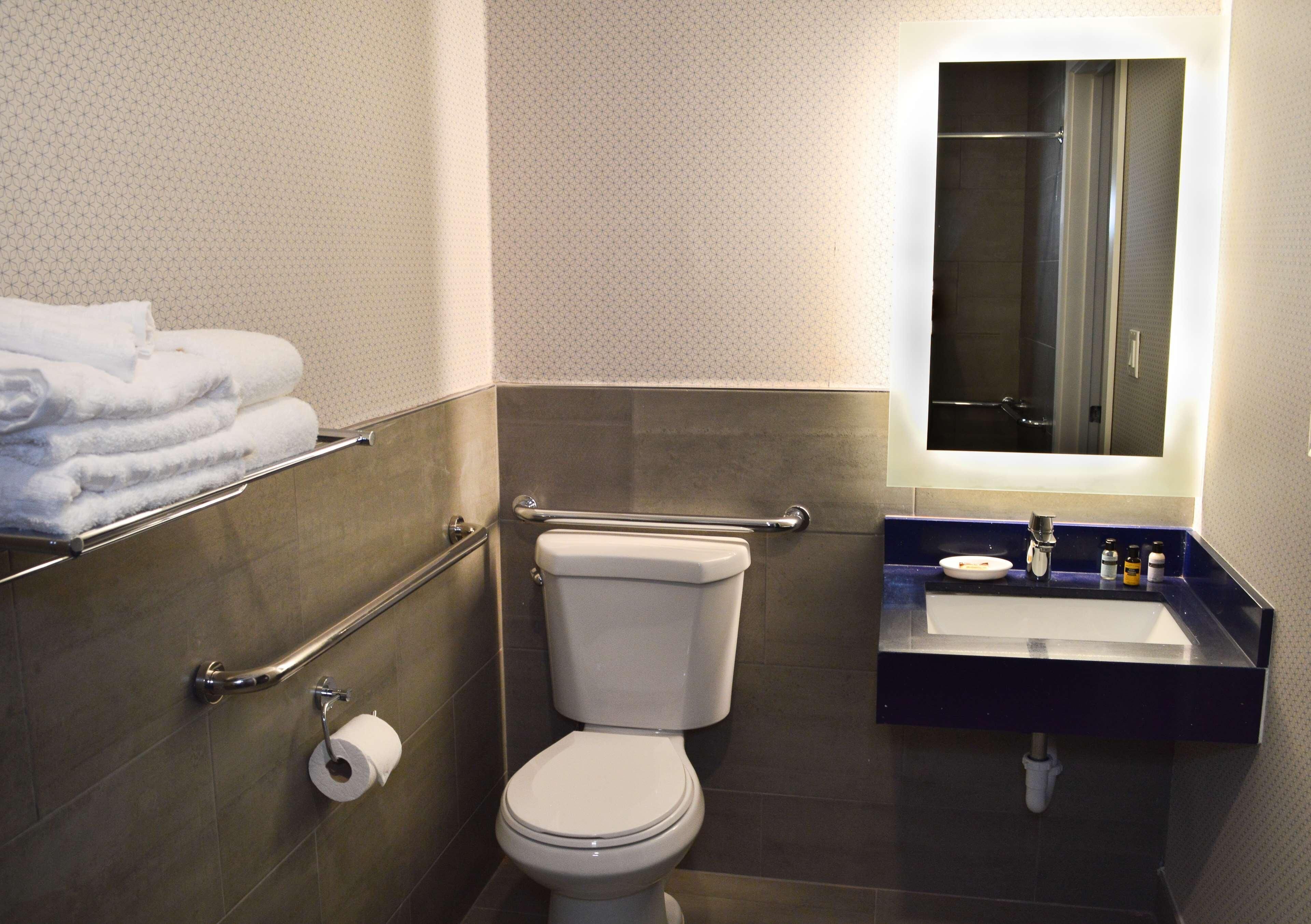 Photo - Ft Lauderdale Hollywood Airport Hotel