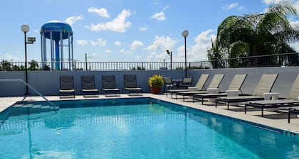 Hollywood Hotel Fort Lauderdale Airport/Cruise Port