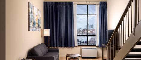 Cambridge Loft | City view