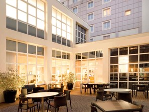 Breakfast, lunch, dinner served; French cuisine  - Novotel Lille Centre Grand Place (Lille)