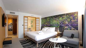Executive Room, 1 Double Bed with Sofa bed | In-room safe, desk, laptop workspace, blackout drapes