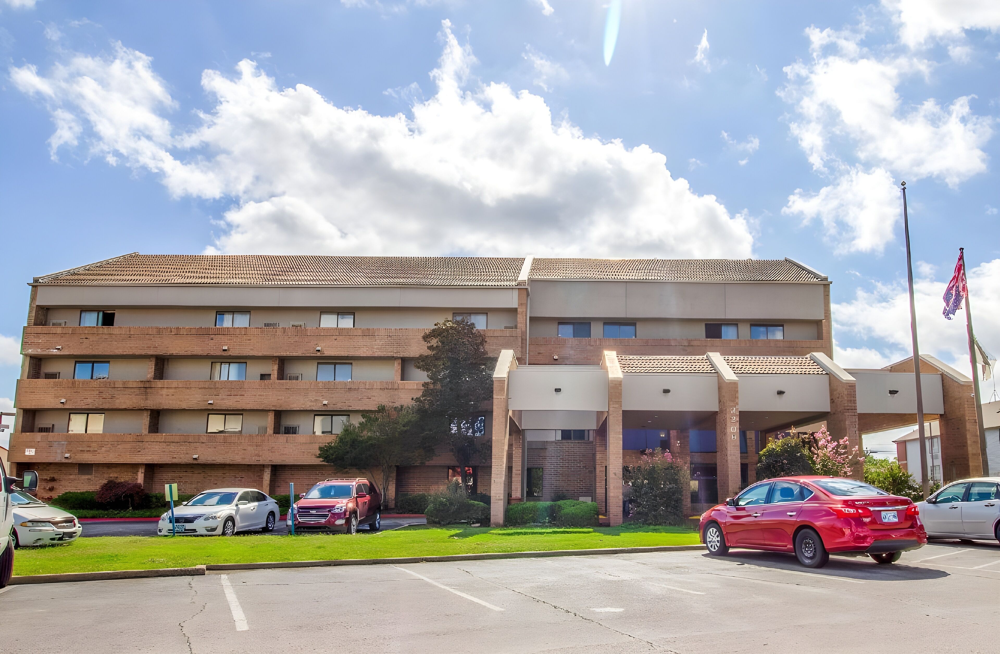 Foto - Tulsa Square Hotel Central, I-44 By OYO