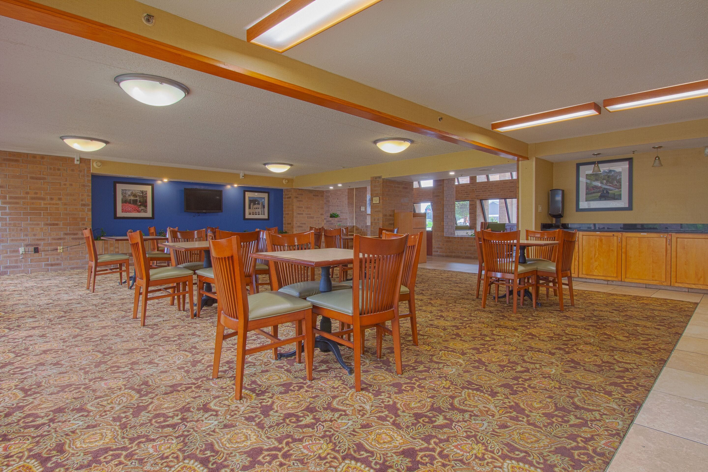 Foto - Tulsa Square Hotel Central, I-44 By OYO