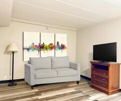 Suíte executiva, cozinha americana | Roupas de cama antialérgicas, escrivaninha