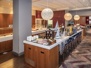 Desayuno para llevar (GBP 18.00 por persona)