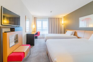Standard Room, 2 Twin Beds | Minibar, in-room safe, desk, laptop workspace