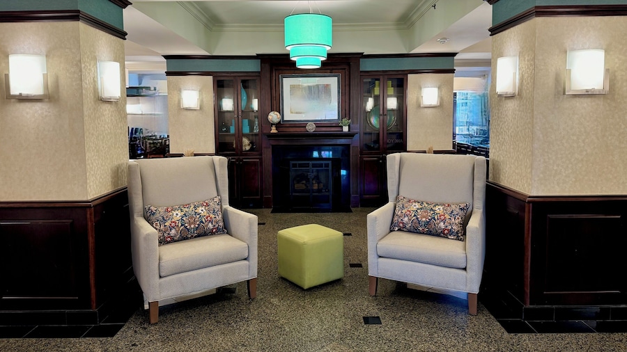 Troy Inn & Suites