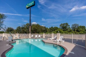 Seasonal outdoor pool