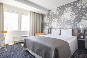 Desk, laptop workspace, iron/ironing board, free WiFi