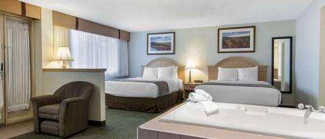 Jacuzzi Suite, Two Queen Beds