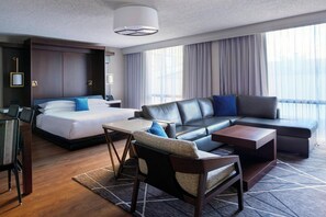 Caja de seguridad en la habitación y escritorio 