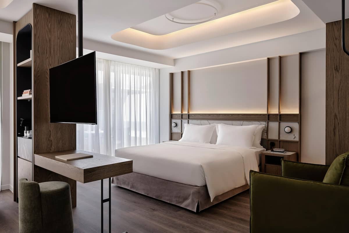 Active Suite | 1 bedroom, premium bedding, down duvets, Select Comfort beds