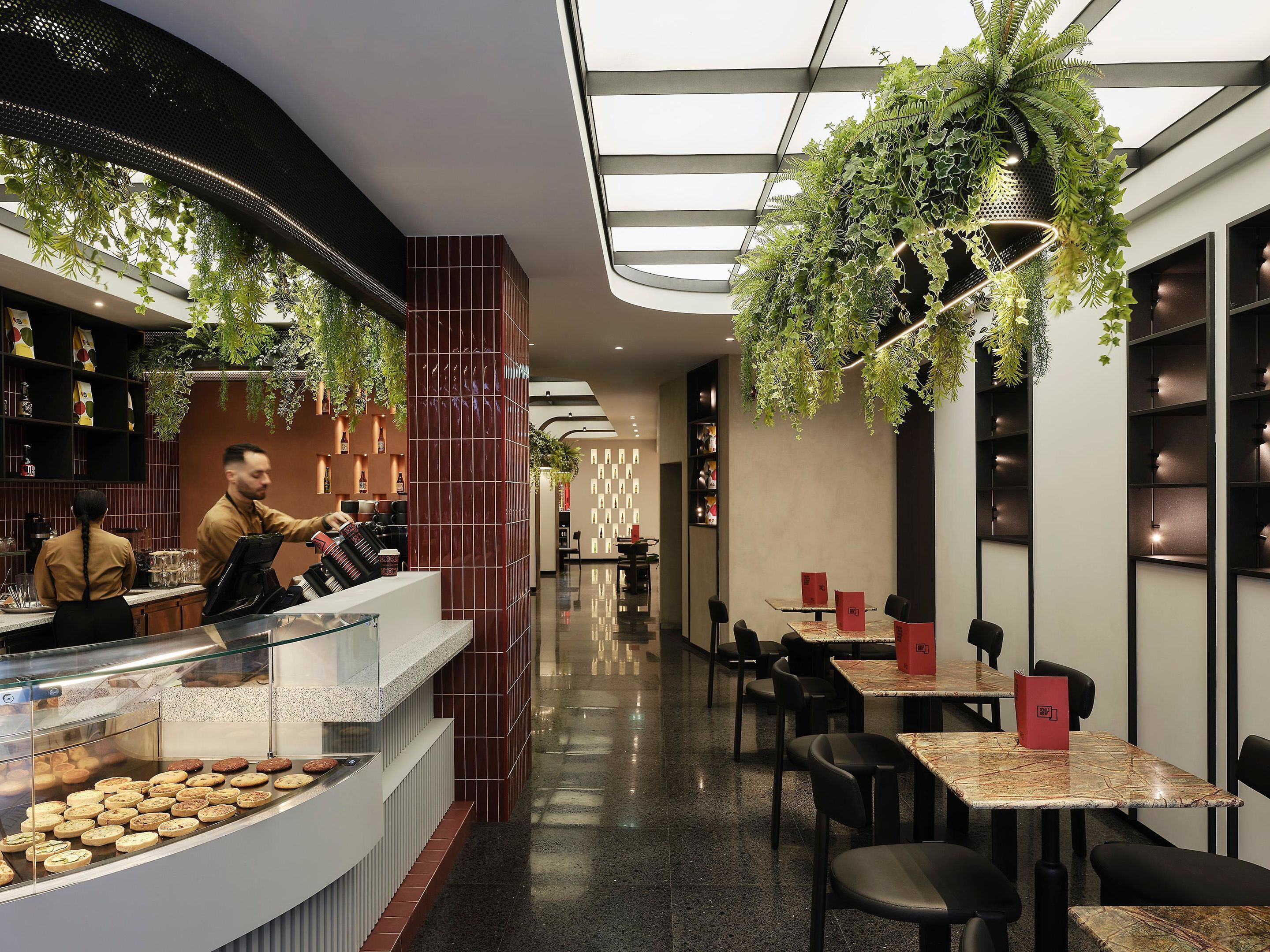 2 restaurants; breakfast, lunch, dinner, and brunch served