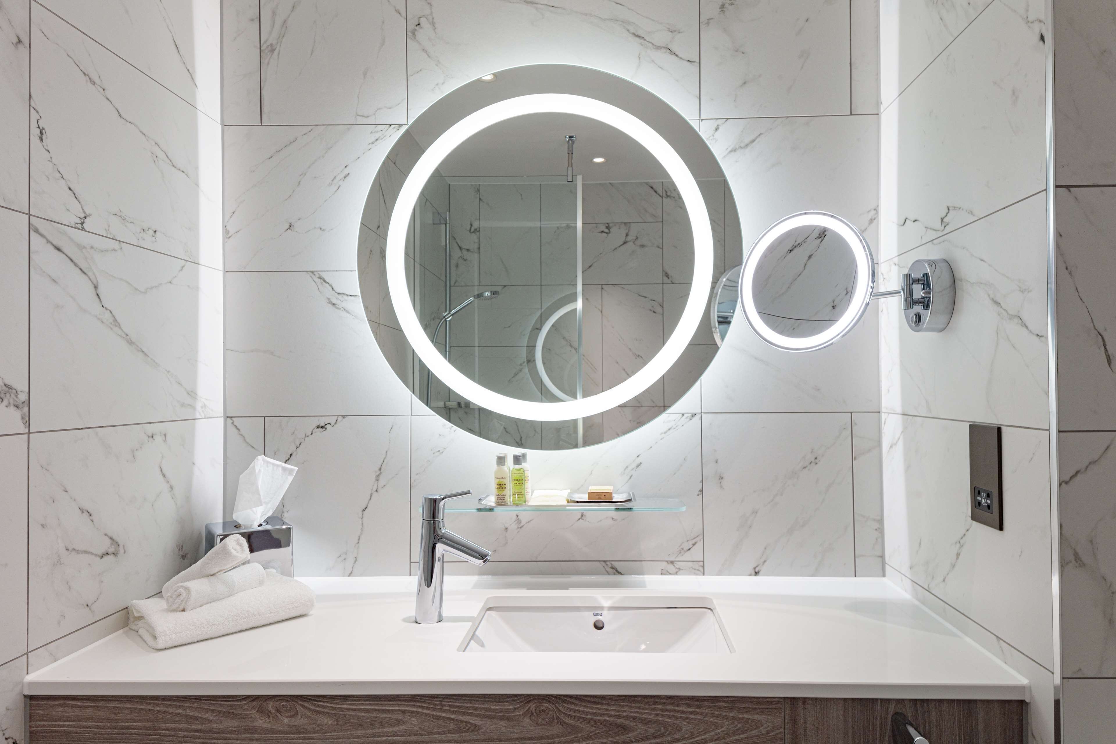 Foto - DoubleTree by Hilton Bath