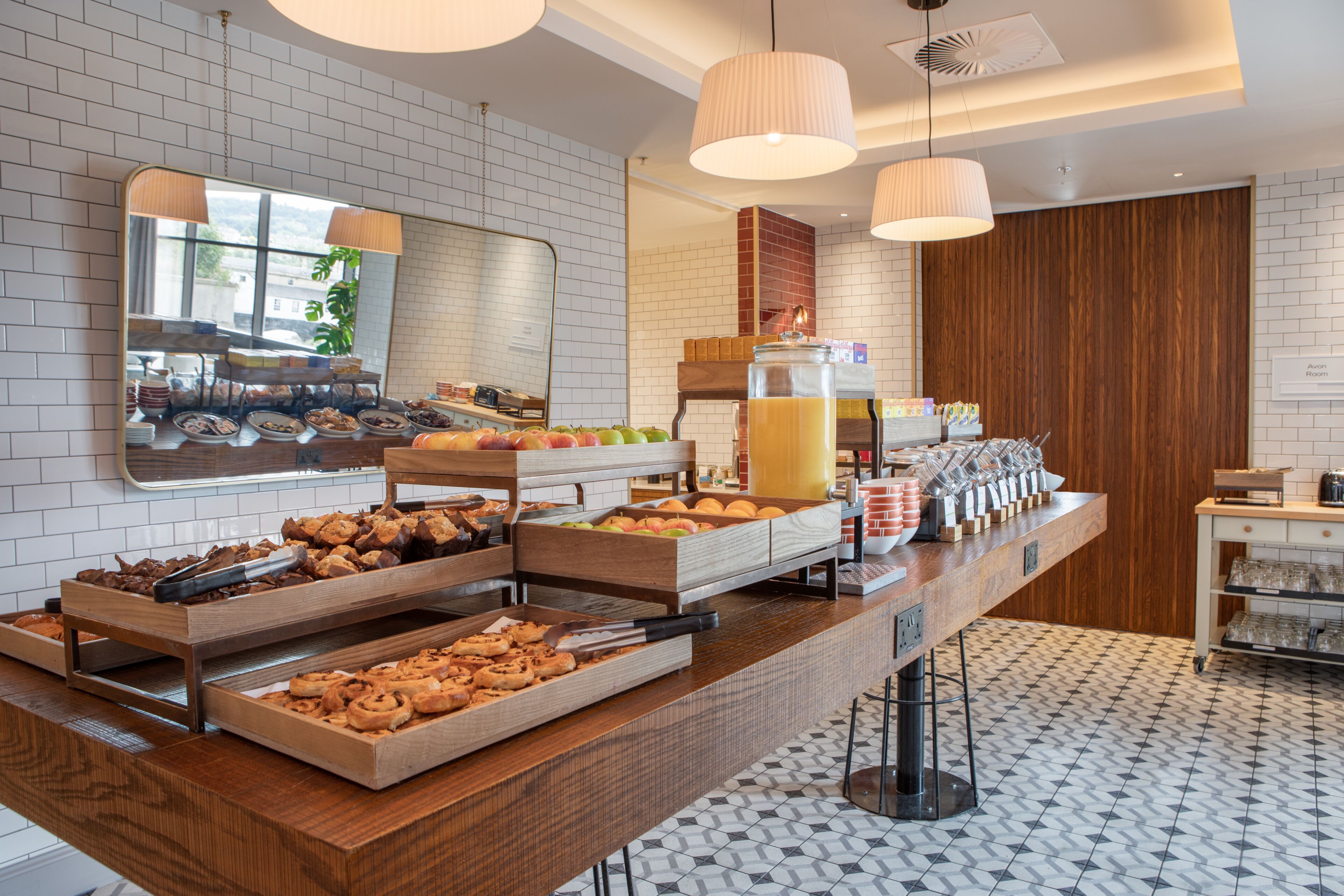 Päivittäinen buffetaamiainen maksusta