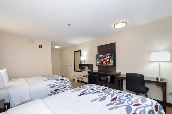 Deluxe Room, 2 Double Beds, Accessible (Smoke Free)