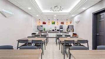 Free buffet breakfast