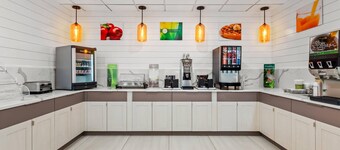 Quality Inn Tampa Airport - Cruise Port