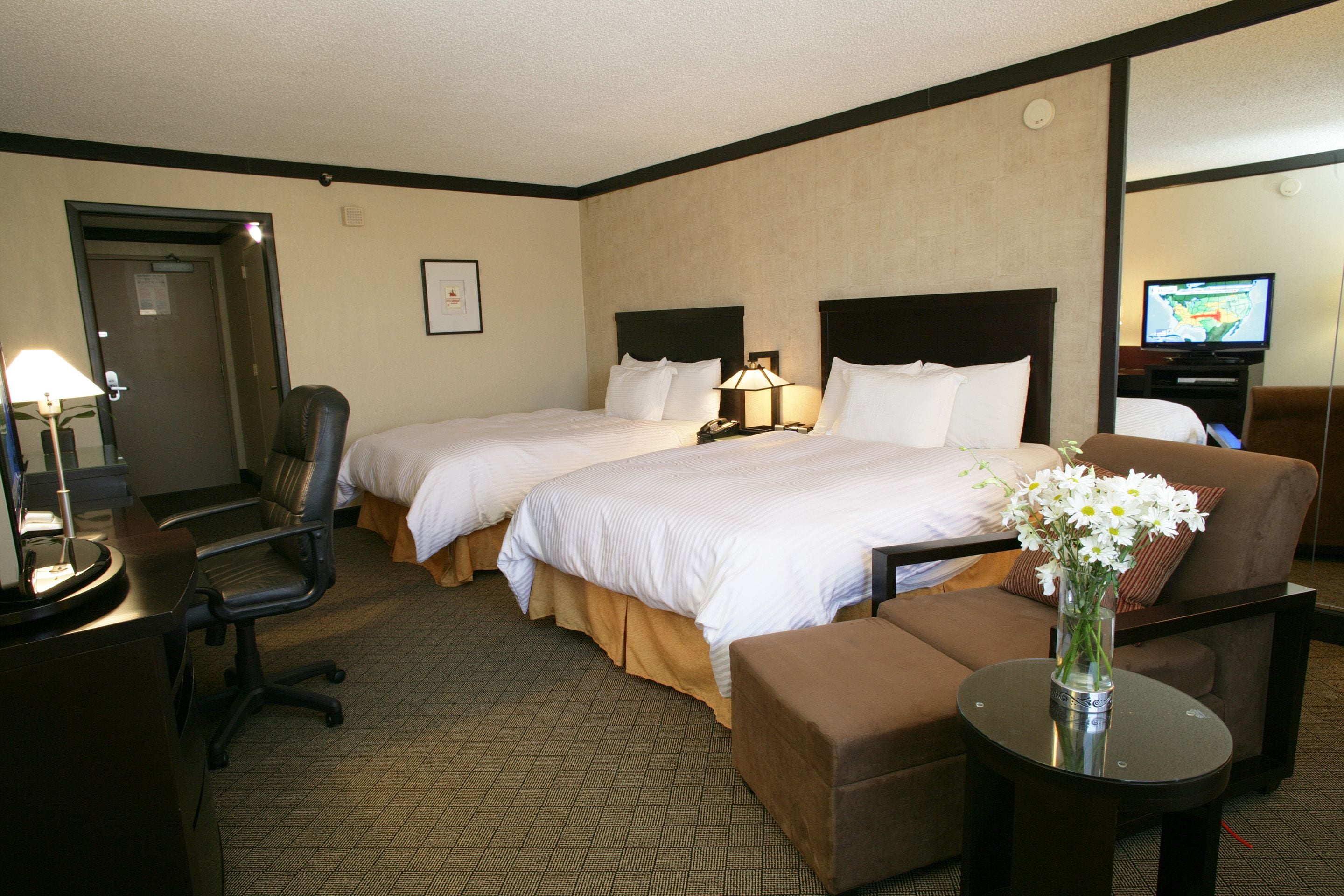 executive room, 2 double beds (executive room with two double beds) | in-room safe, desk, iron/ironing board, free wifi