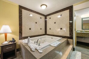 Chambre luxueuse | Bureau, rideaux d’obscurcissement, système d’insonorisation