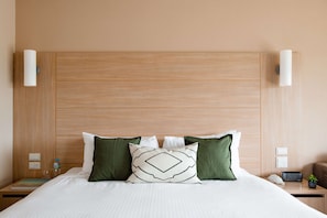 Family Room | In-room safe, desk, blackout curtains, iron/ironing board - Terrace Hotel Adelaide (Adelaide)