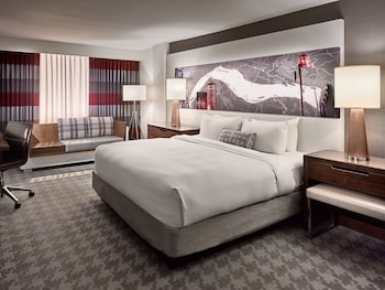 Amenities in room at Sonesta Philadelphia Rittenhouse Square
