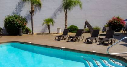 Comfort Inn & Suites Phoenix North / Deer Valley