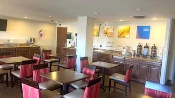 Free continental breakfast on weekdays