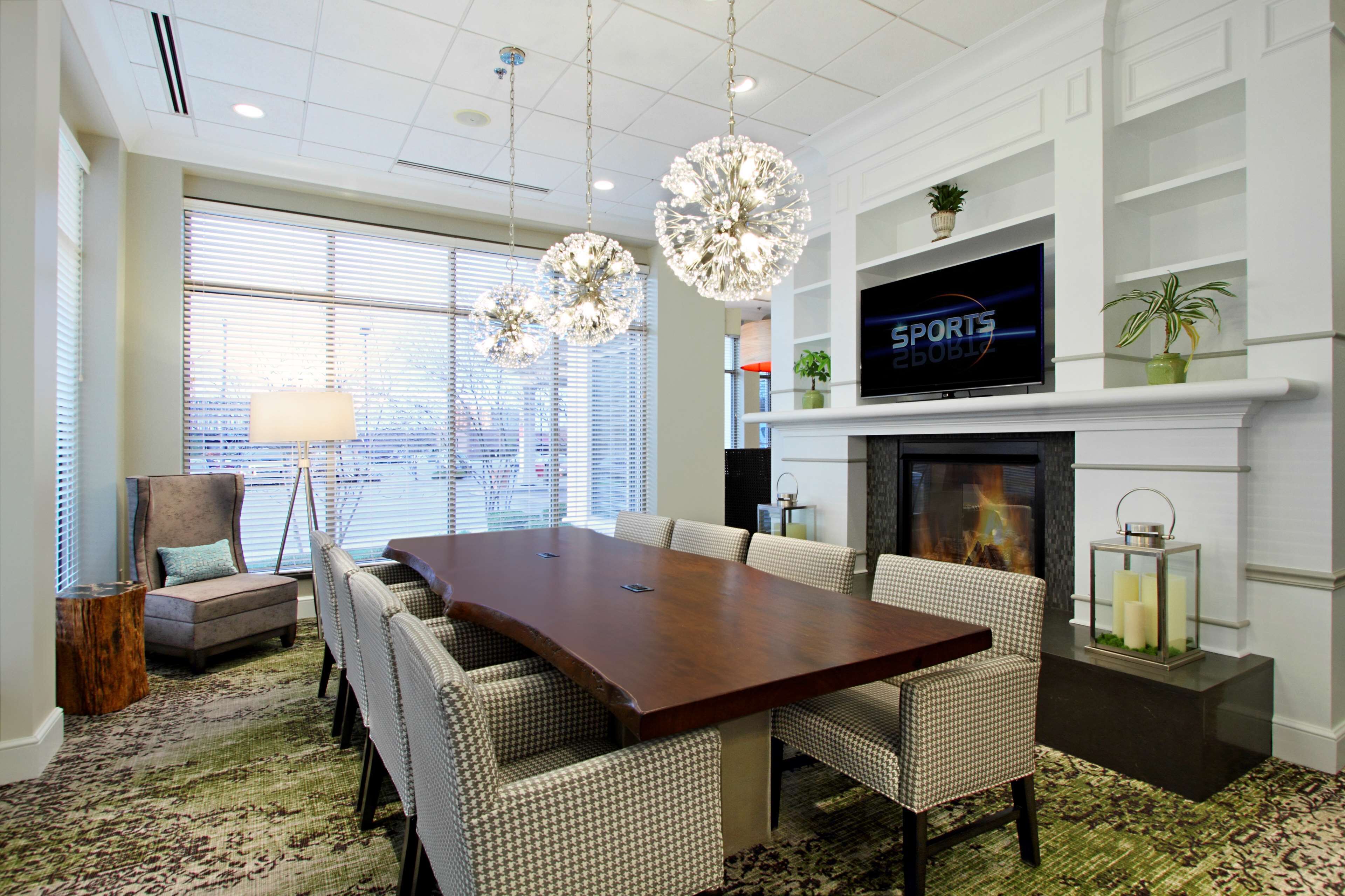 Photo - Hilton Garden Inn Columbus-University Area