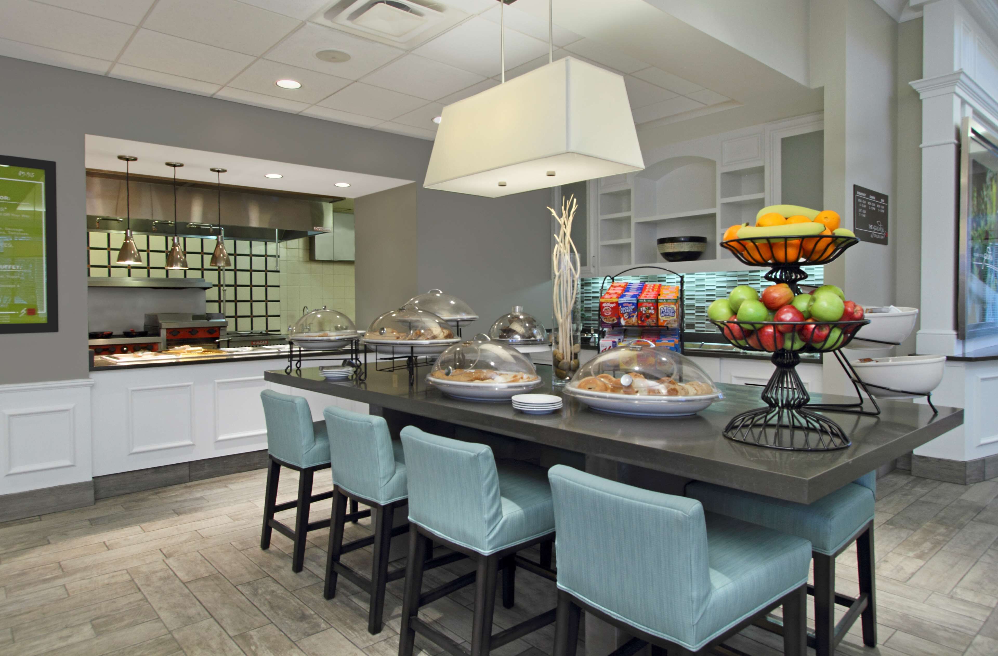 breakfast, dinner served; american cuisine, al fresco dining