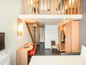 Literie de qualité supérieure, coffres-forts dans les chambres, bureau